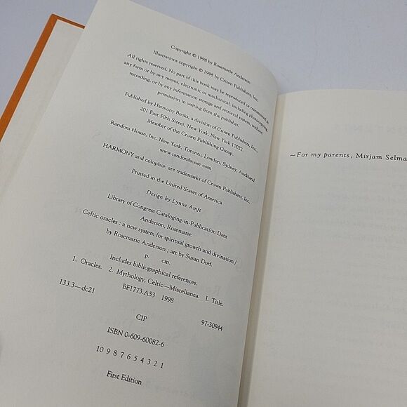 The Celtic Book Lot of 2 Book of the Dead: A Guide for Your Voyage + Oracles - Picture 13 of 13